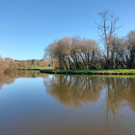Hebergement Canal Val D'Oust Luaran gambar